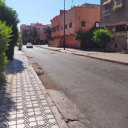 Appartement Relax Marrakech, شقة عائلية بمراكش متوفرة على غرفتين ภายนอก รูปภาพ